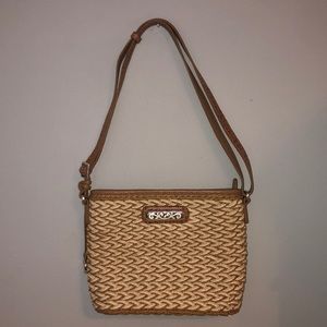 Brighton Elana Tan Messenger
